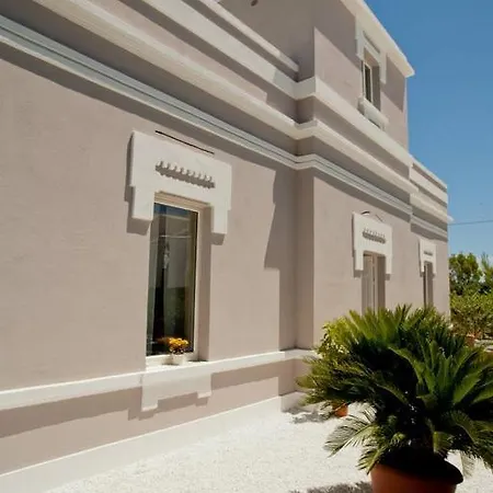 Oda ve Kahvaltı Vigna Caracciolo 3*