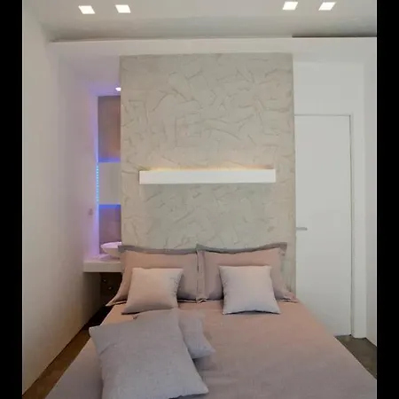 Vigna Caracciolo 3* トラーニ